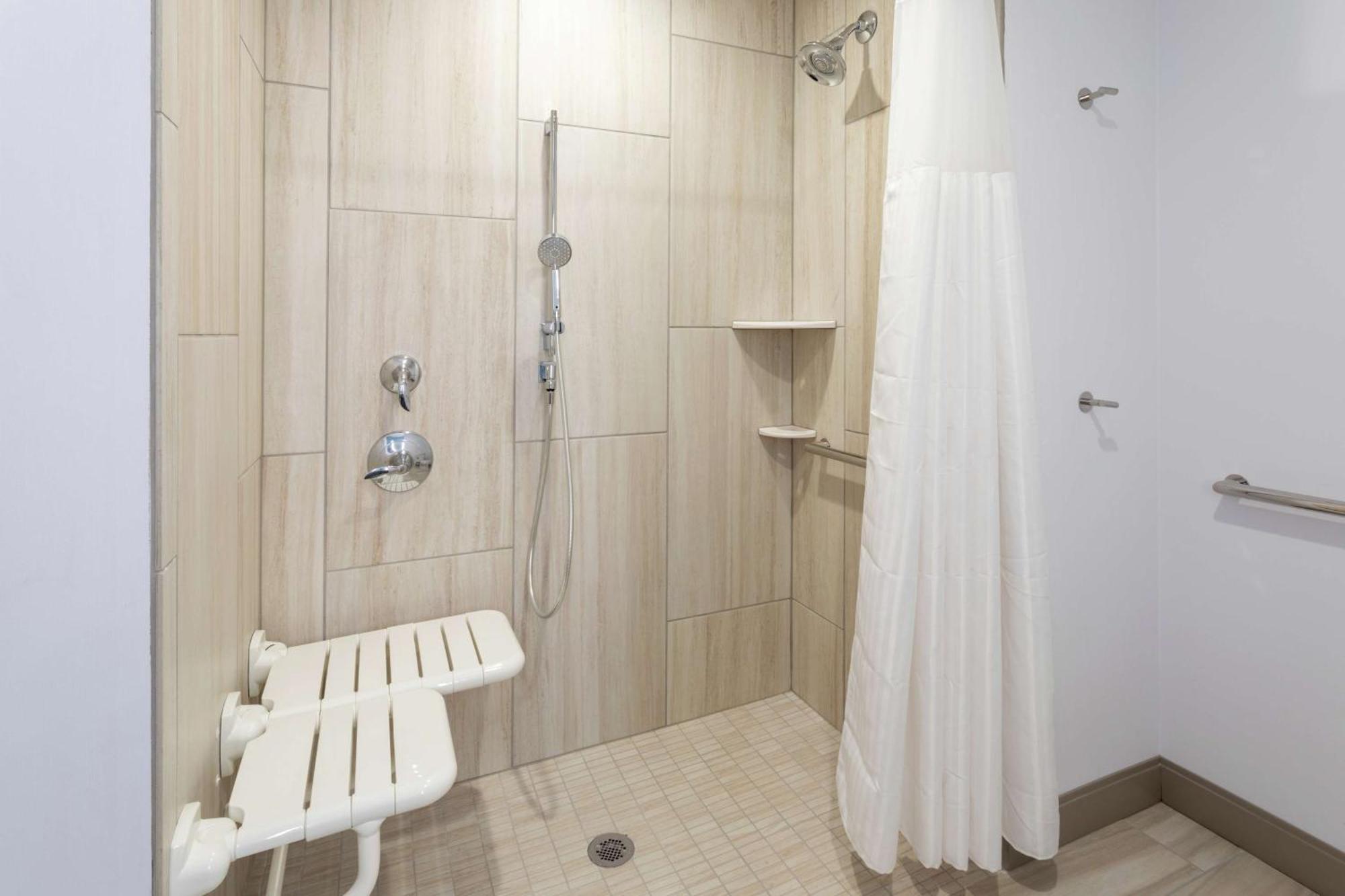 Hilton Garden Inn St. Cloud, Mn Waite Park Екстер'єр фото